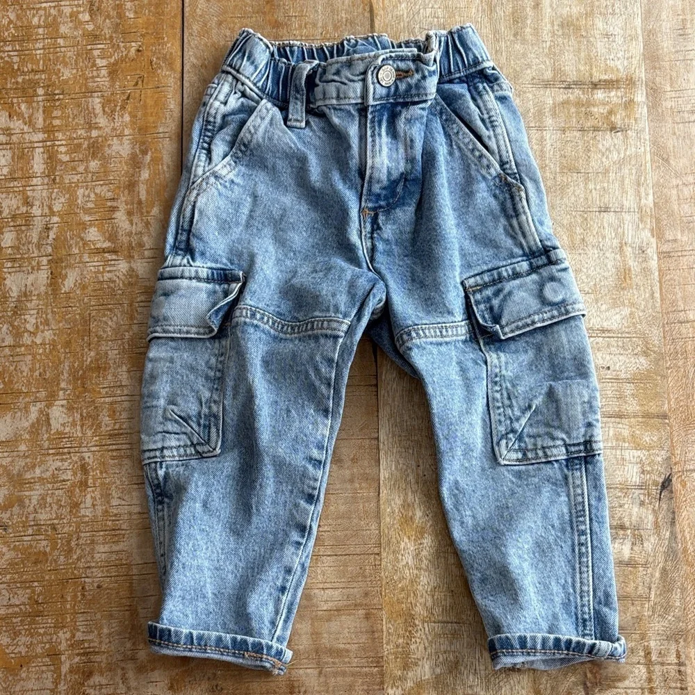 Gap Boys Relaxed Cargo Jeans size 2